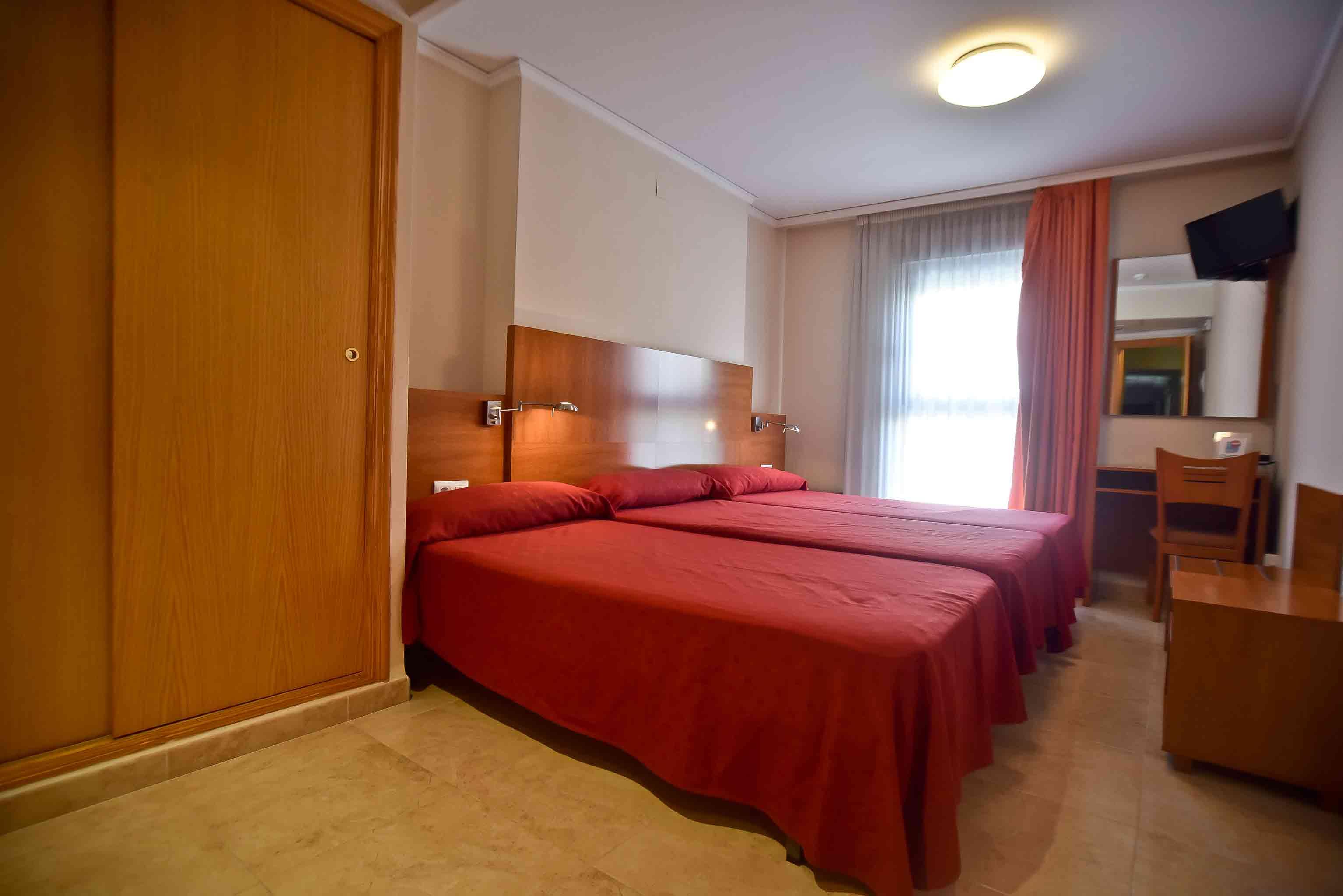 Hotel Adsubia 2*